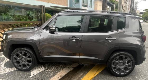 JEEP RENEGADE 1.3 T270 TURBO FLEX S 4X4 AT9 JEEP RENEGADE 1.3 T270 TURBO FLEX S 4X4 AT9